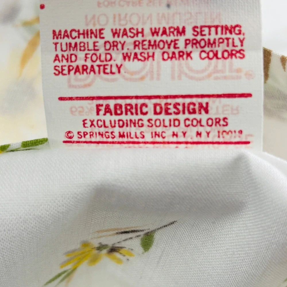 Vintage Pequot Floral Daisy 2 Standard Pillowcase Set Yellow White Spring Mills